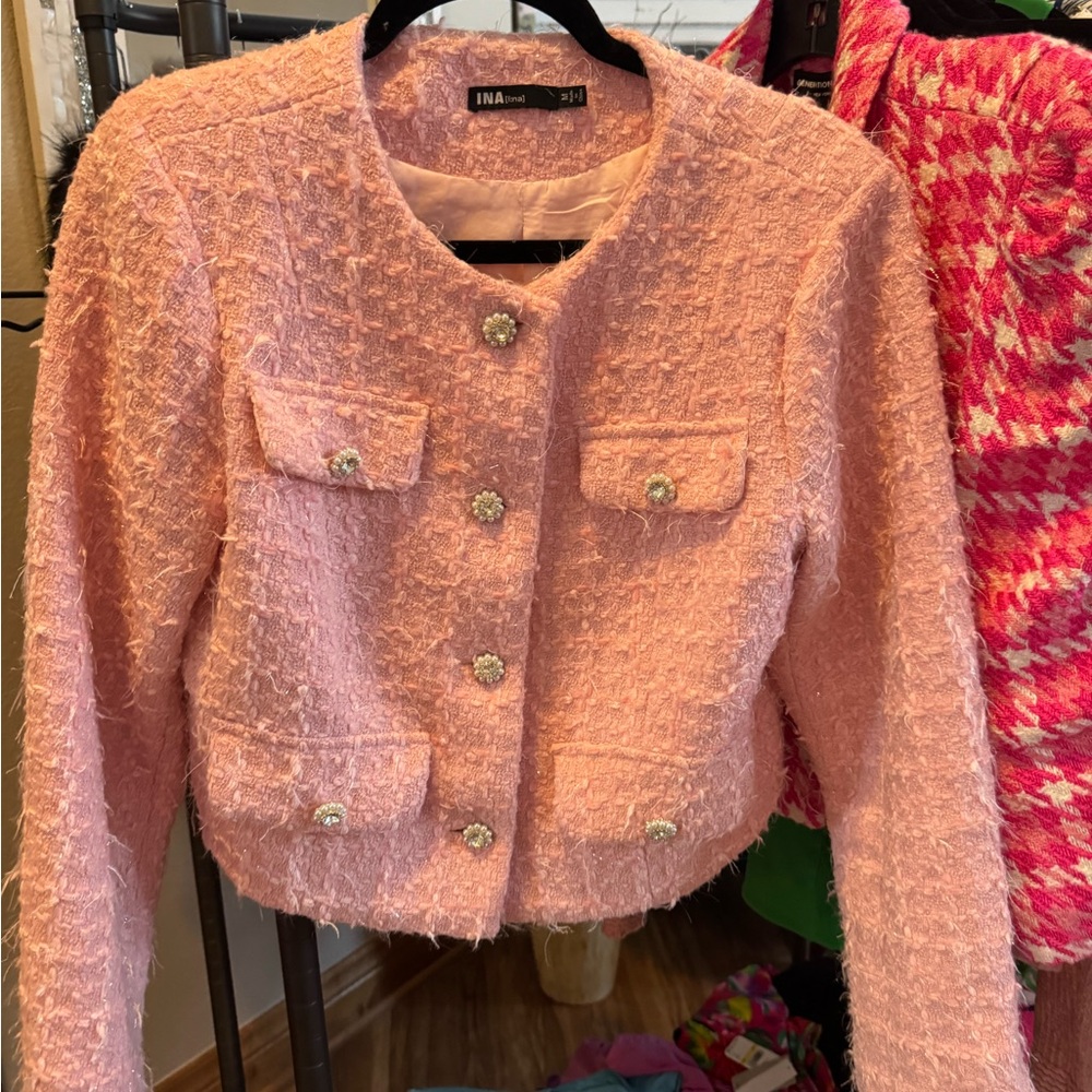 Ina Pink Tweed Cropped Blazer with Pearl Floral Buttons - Picture 2 of 7